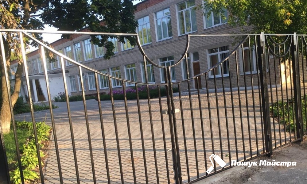 Металеві ворота у Львові: особливості конструкції Металеві ворота у Львові: особливості конструкції