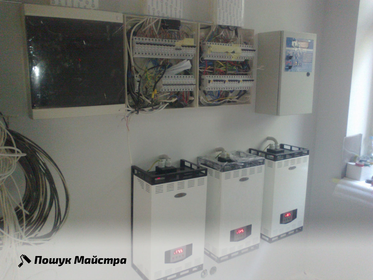 Стабілізатор напруги у Львові монтаж: технічні моменти підключення