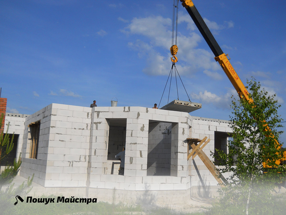 Реконструкция дома Львов основная услуга строительных компаний, которые представлены на сайте
